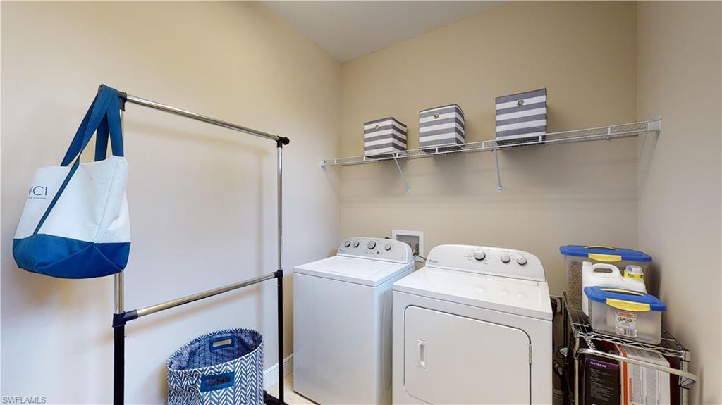 COACH HOMES AT LIVINGSTON LAKES - Residential