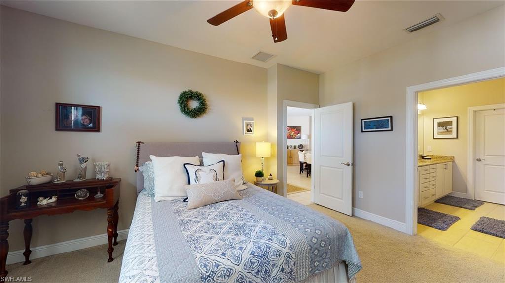 COACH HOMES AT LIVINGSTON LAKES - Residential