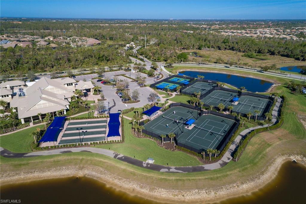 WINDING CYPRESS - Residential