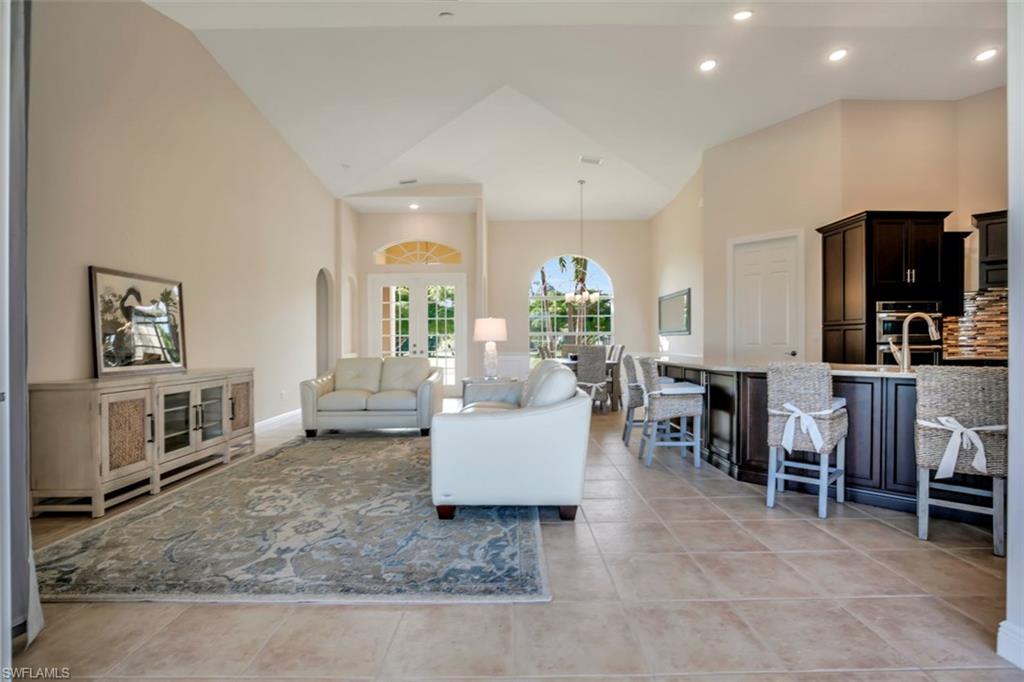 MARCO BEACH - Residential