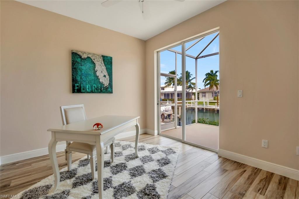 MARCO BEACH - Residential