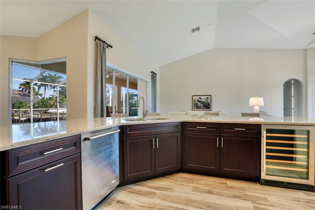 MARCO BEACH - Residential