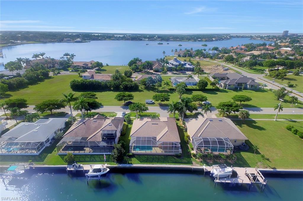 MARCO BEACH - Residential