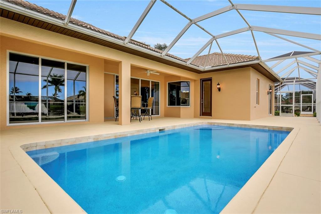 MARCO BEACH - Residential