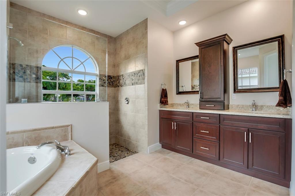 MARCO BEACH - Residential