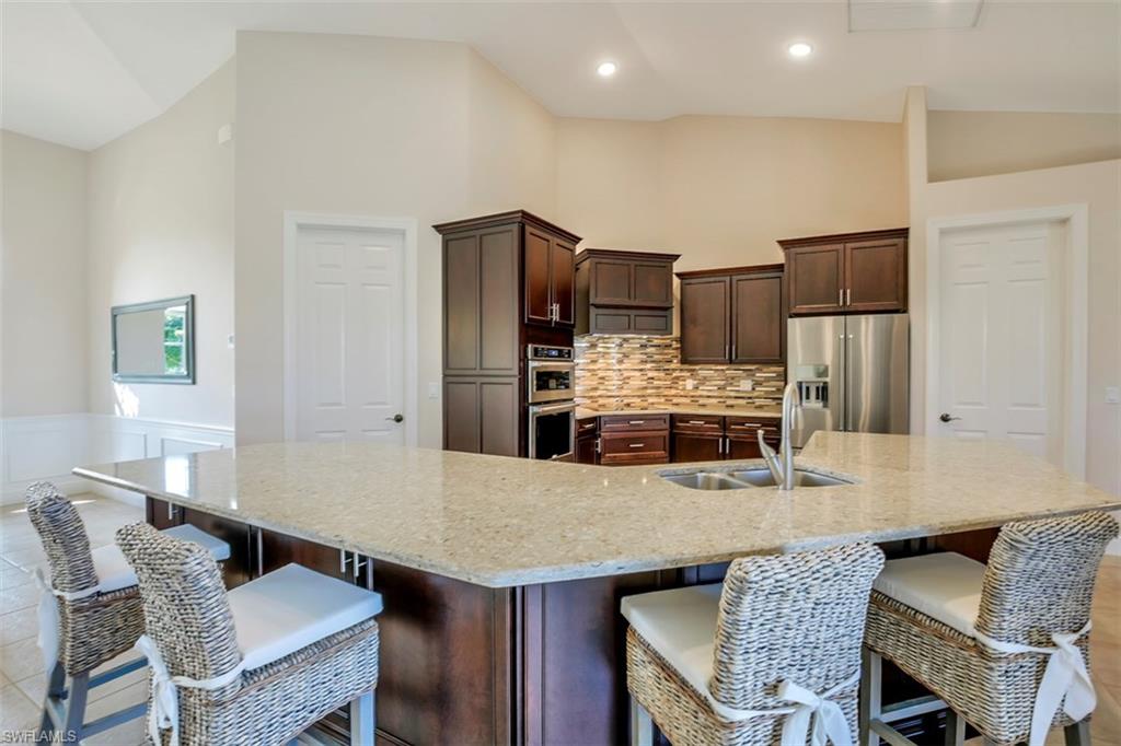 MARCO BEACH - Residential