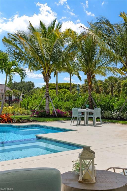 THE ENCLAVE OF DISTINCTION - Residential