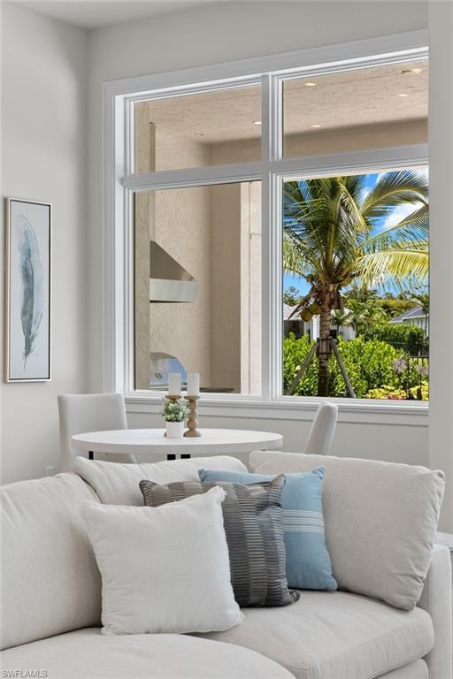 THE ENCLAVE OF DISTINCTION - Residential