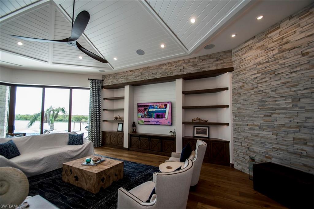 FAIRVIEW ISLES - Residential