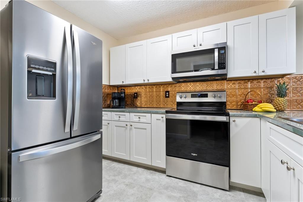 SCHOONER BAY - Residential