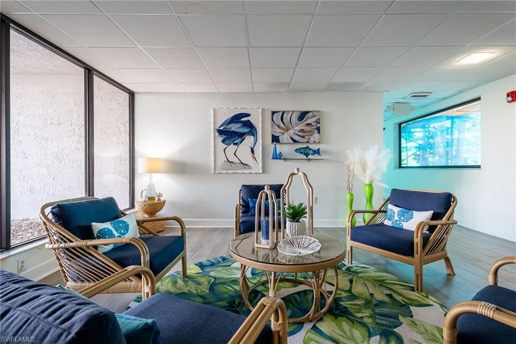 SCHOONER BAY - Residential