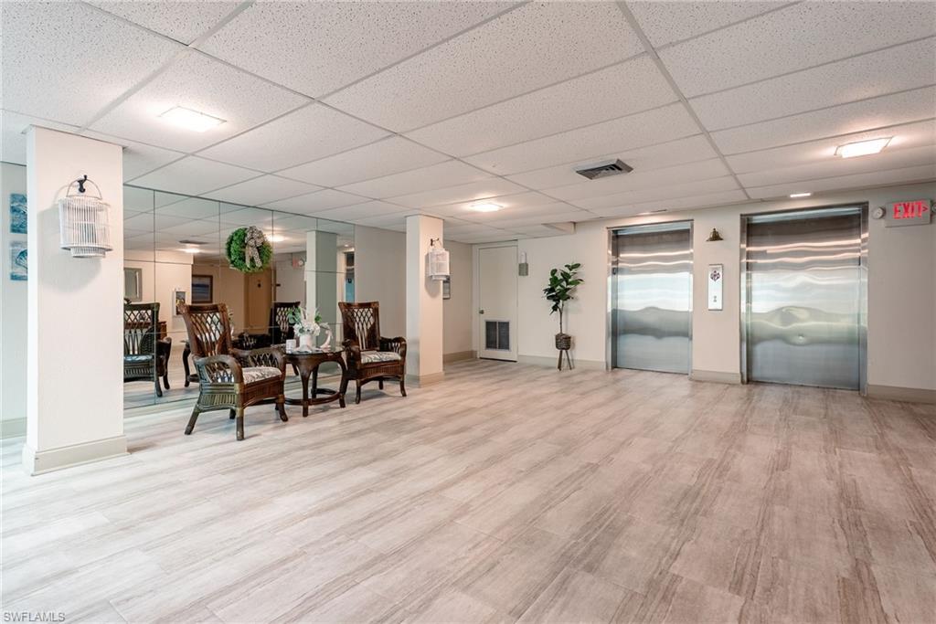 SCHOONER BAY - Residential