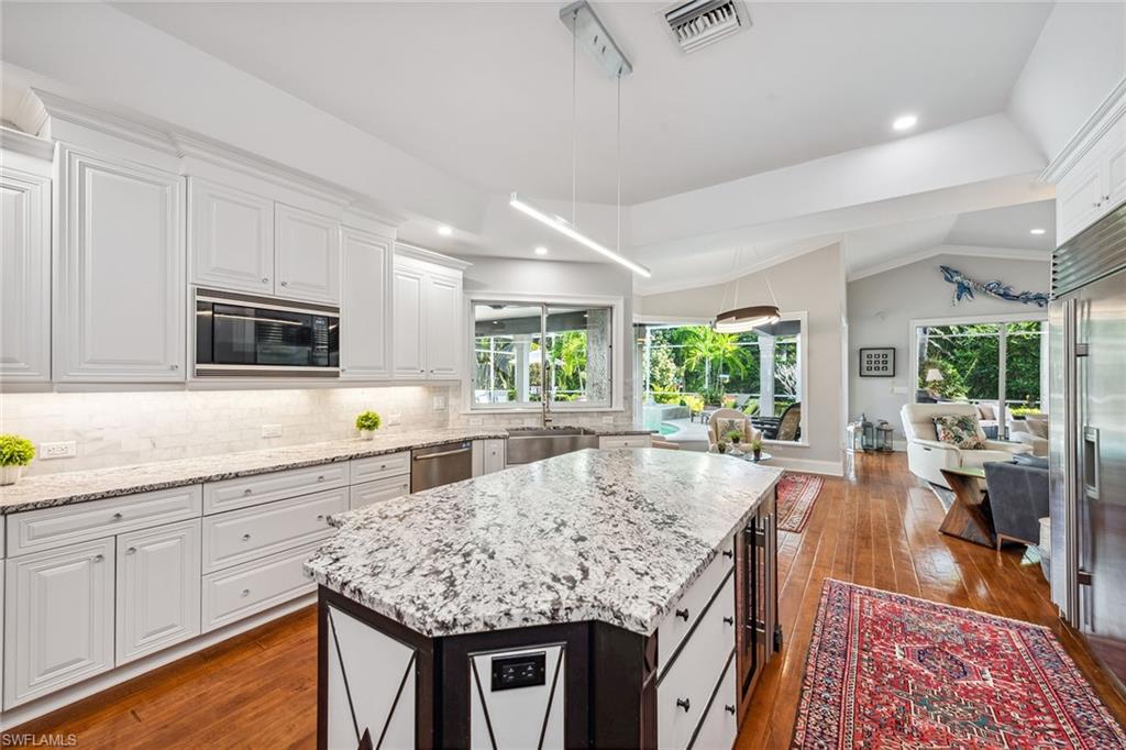 PINE RIDGE - Residential