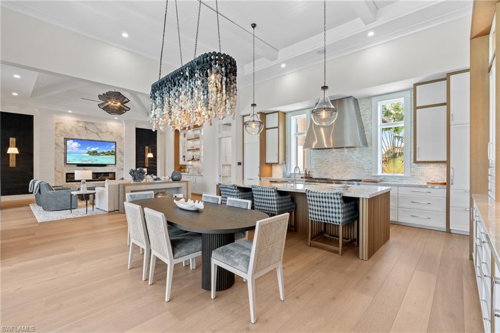 PARK SHORE - Residential