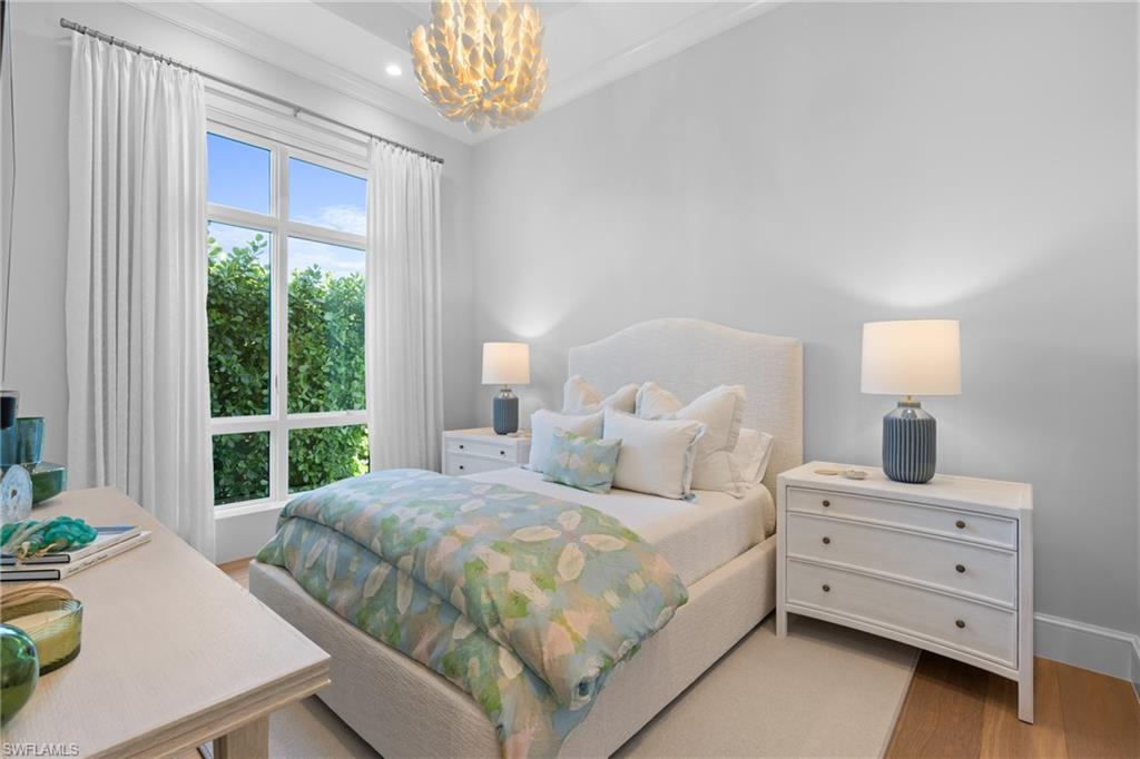 PARK SHORE - Residential