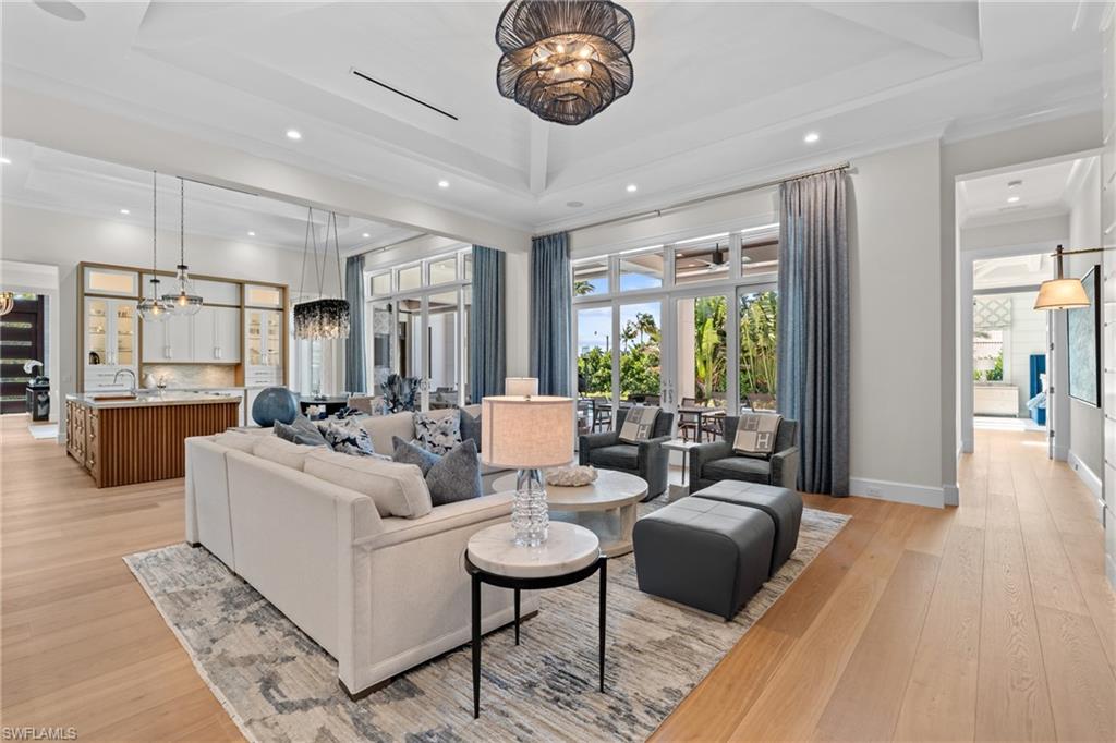 PARK SHORE - Residential