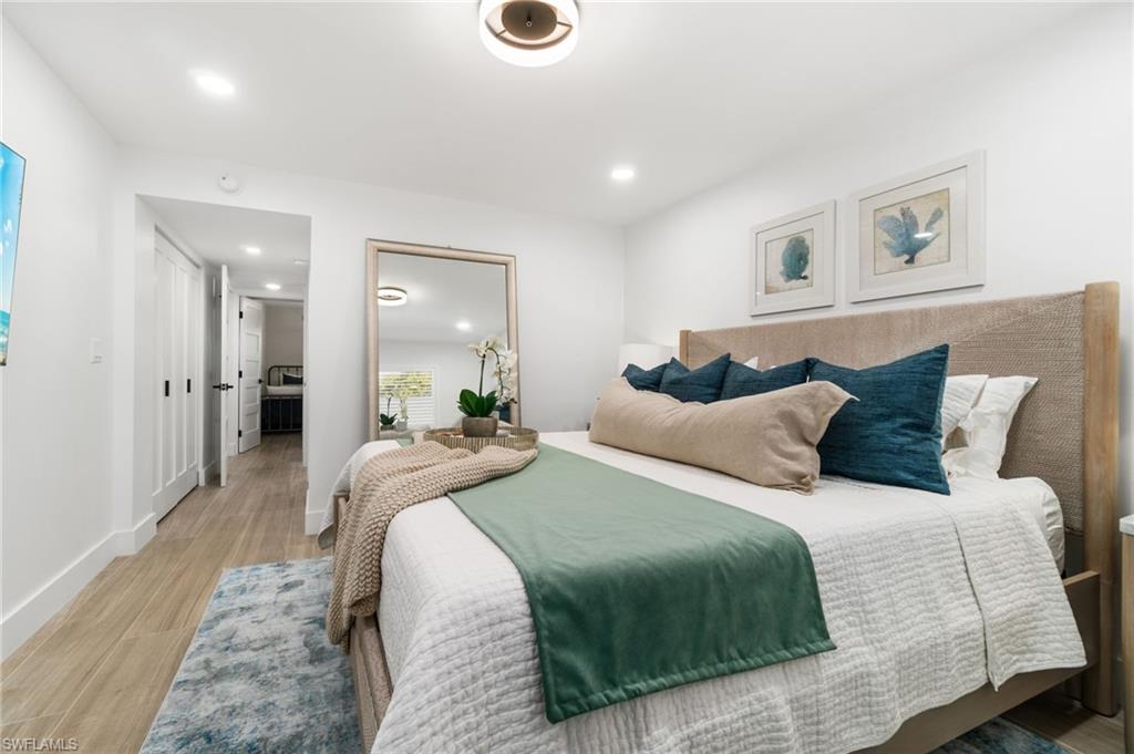 MARINA MANOR - Residential