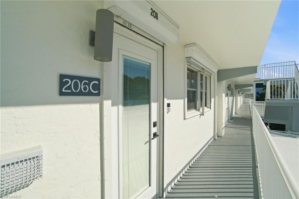 MARINA MANOR - Residential