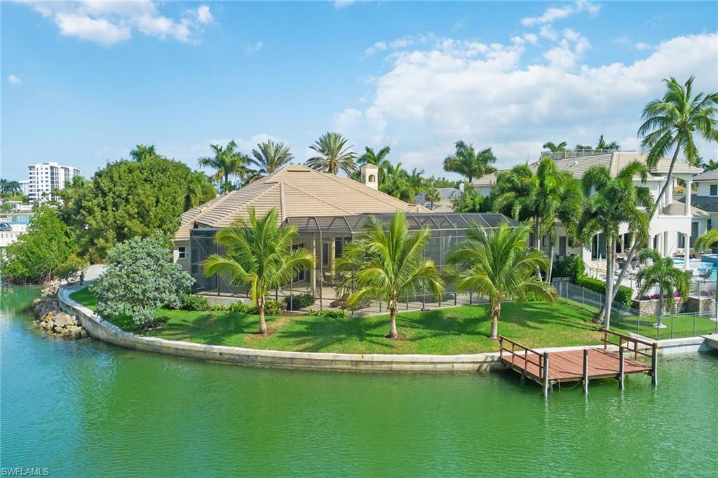 MOORINGS - Residential