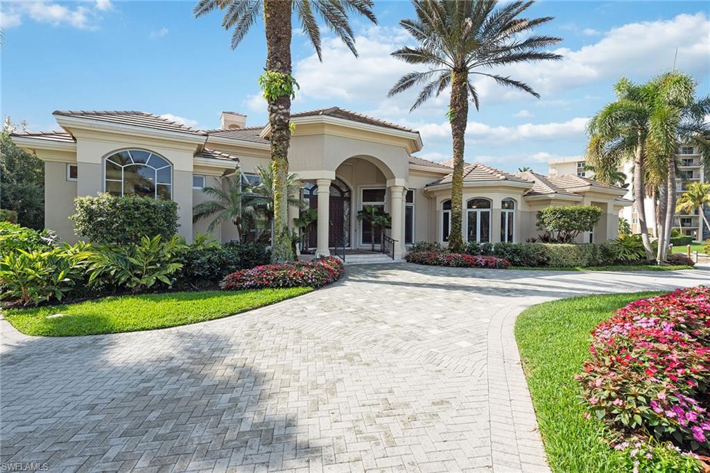 MOORINGS - Residential