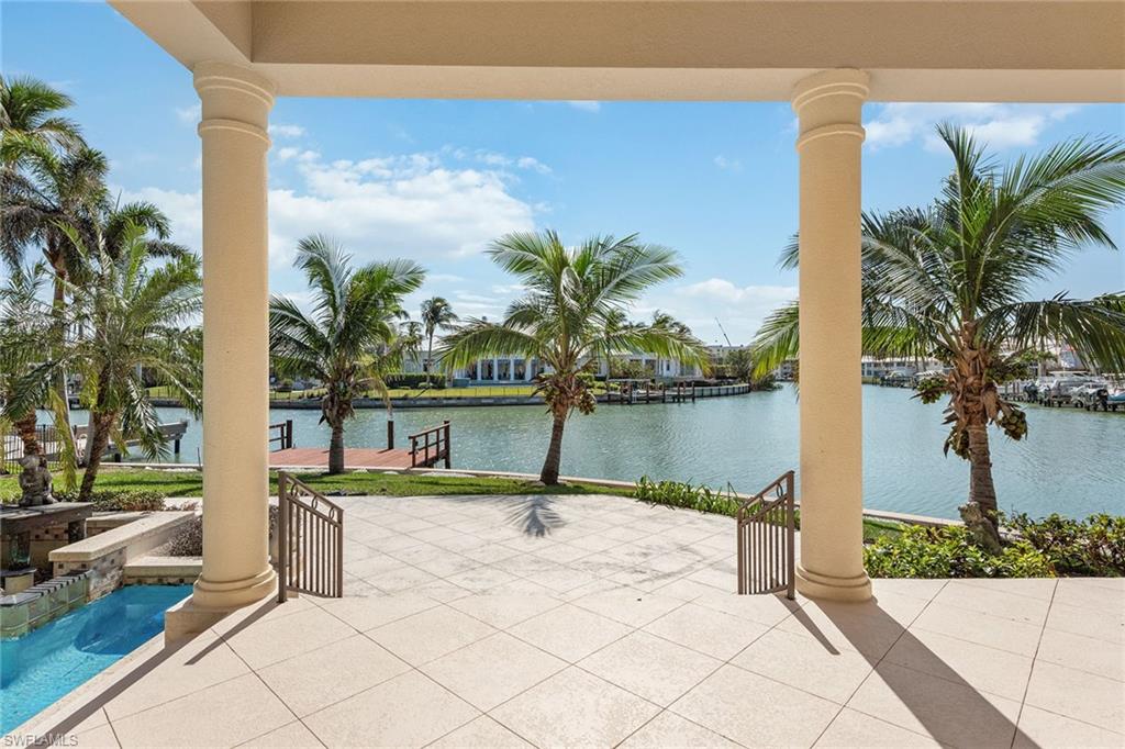 MOORINGS - Residential