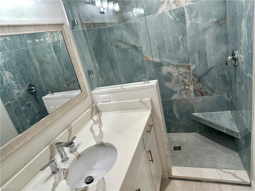 8096 Queen Palm LN 226