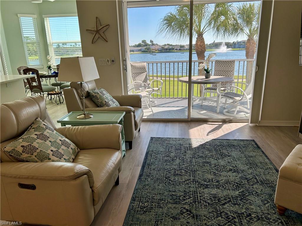 LAKESIDE GREEN - Residential