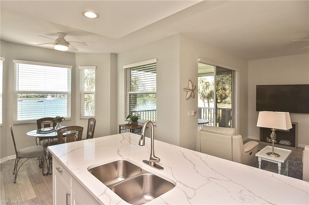 LAKESIDE GREEN - Residential