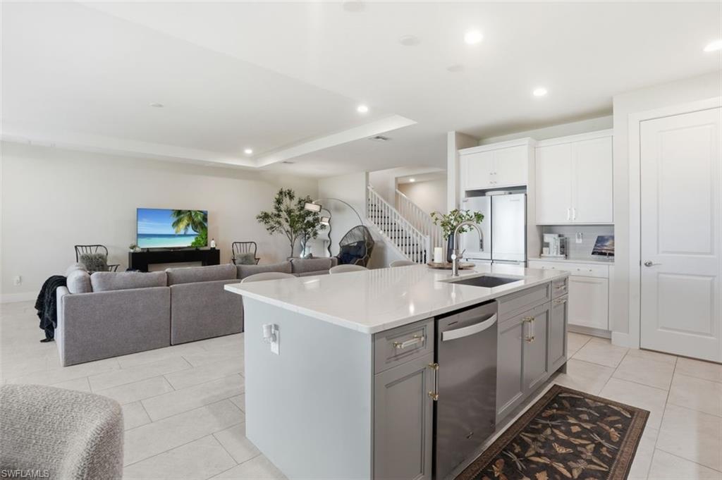 WATERVIEW LANDING - Residential
