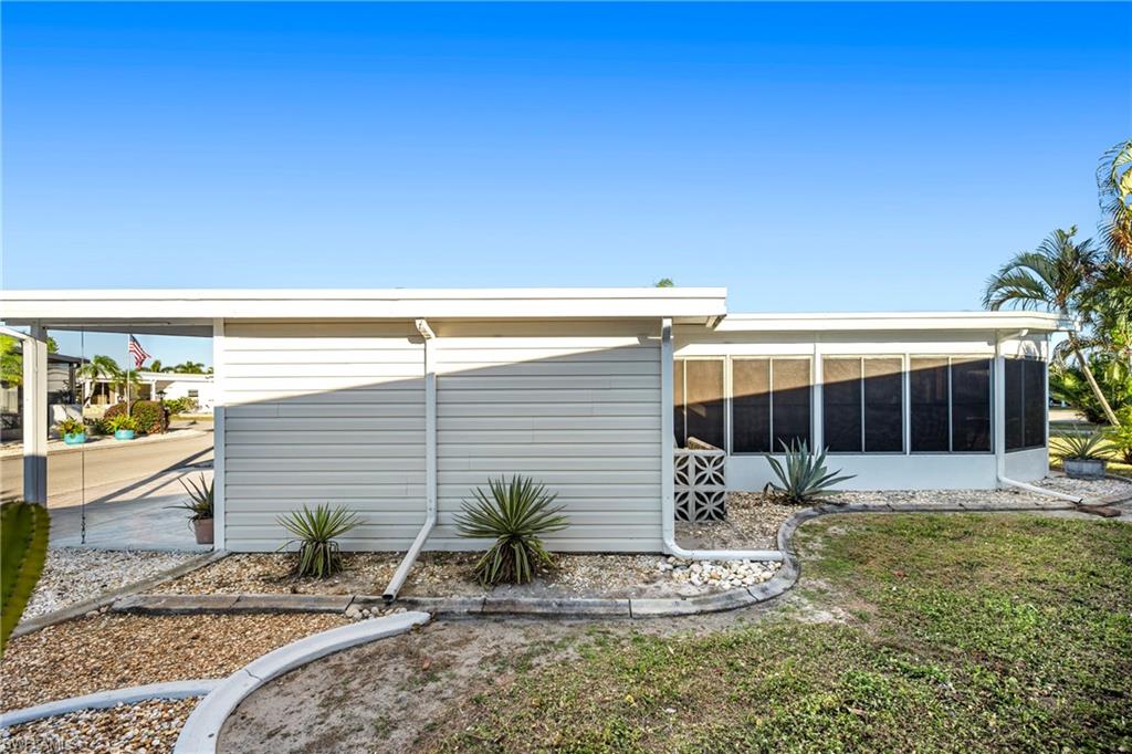 SIX LAKES COUNTRY CLUB - Residential