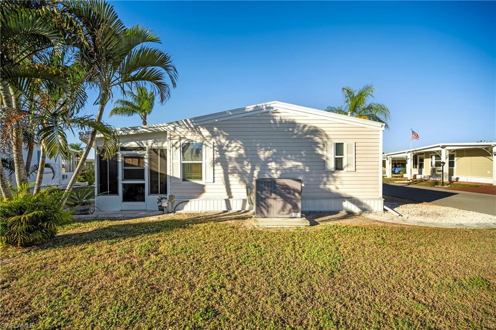 SIX LAKES COUNTRY CLUB - Residential