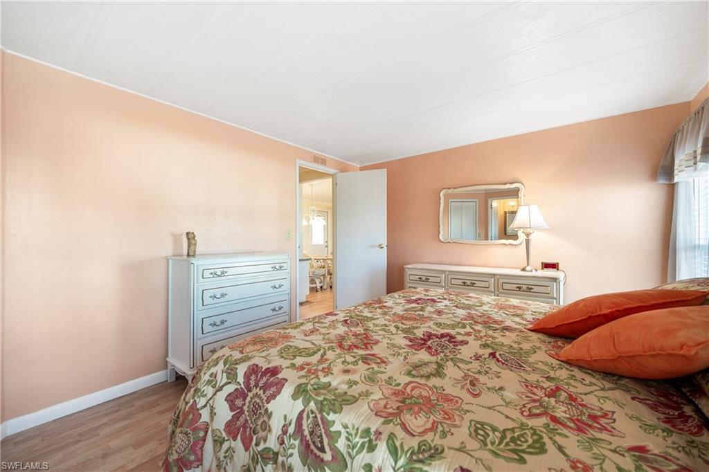 SIX LAKES COUNTRY CLUB - Residential