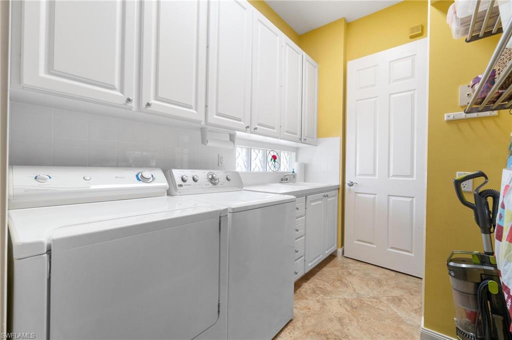 ISLAND WALK - Residential