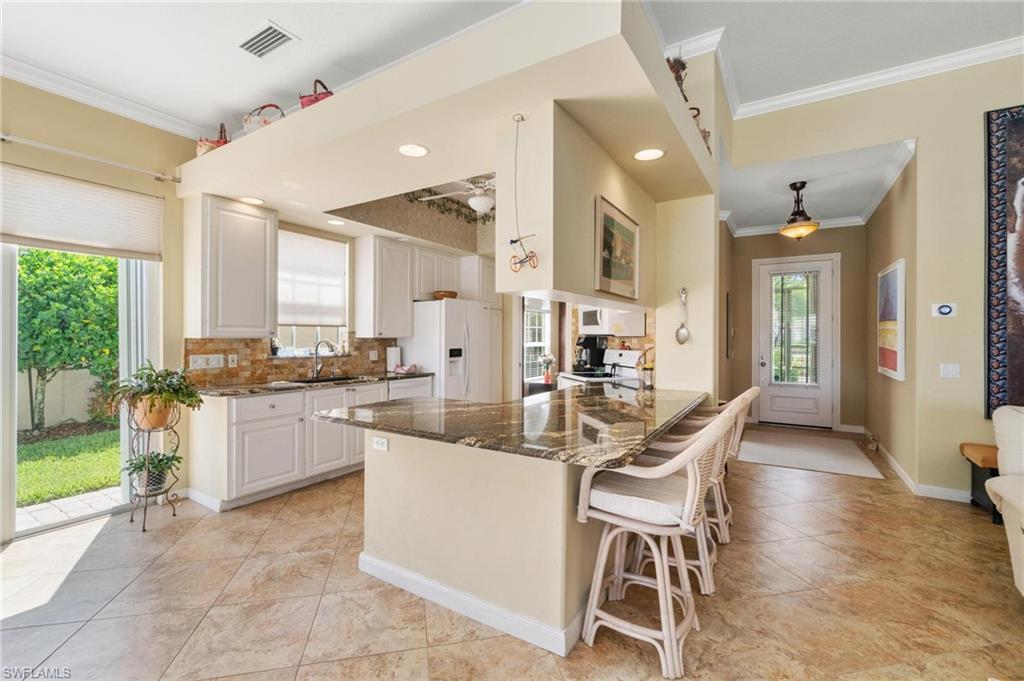 ISLAND WALK - Residential