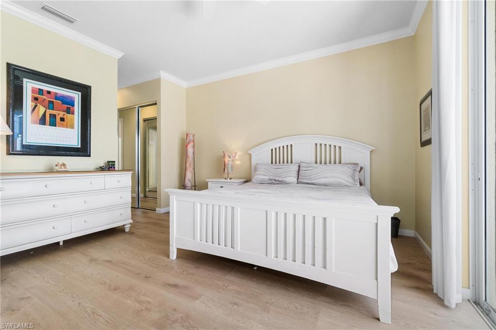 ISLAND WALK - Residential