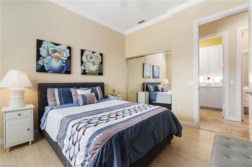 ISLAND WALK - Residential