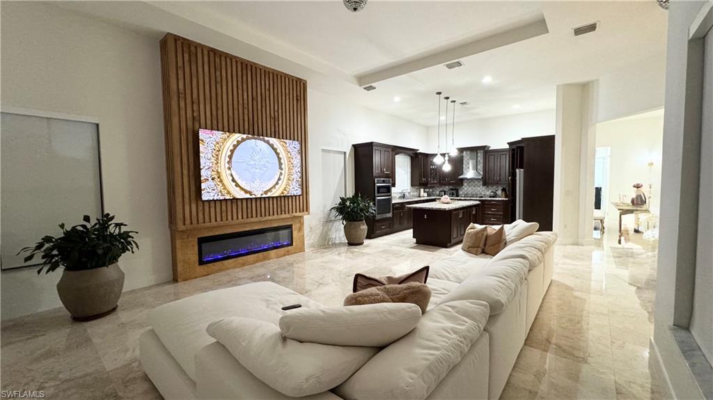 MAPLE RIDGE RESERVE - Residential Lease