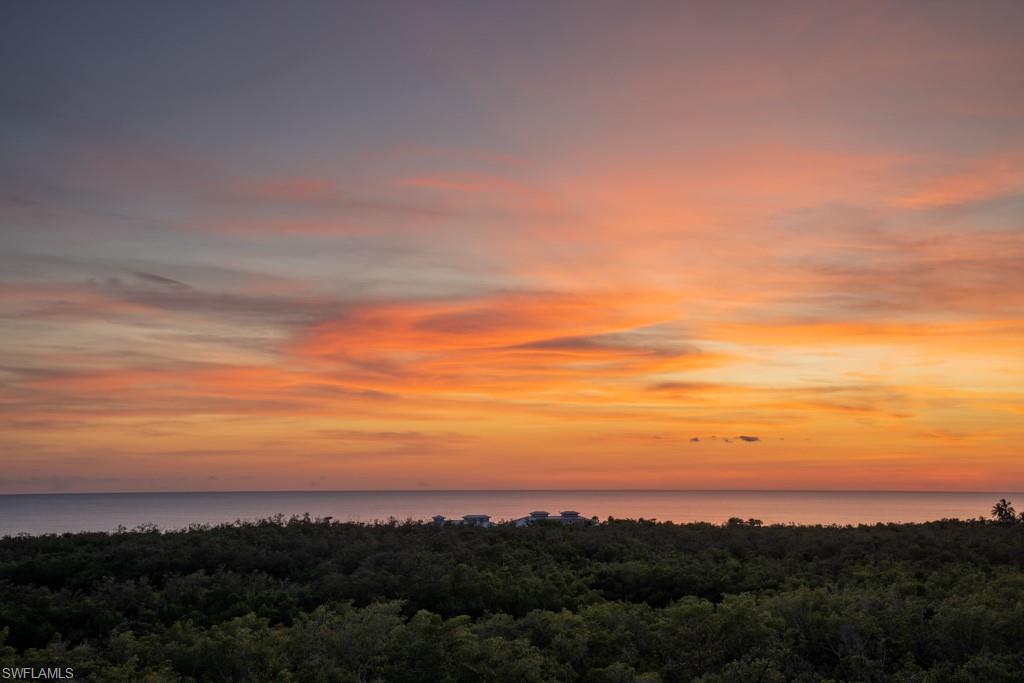 MYSTIQUE - Residential