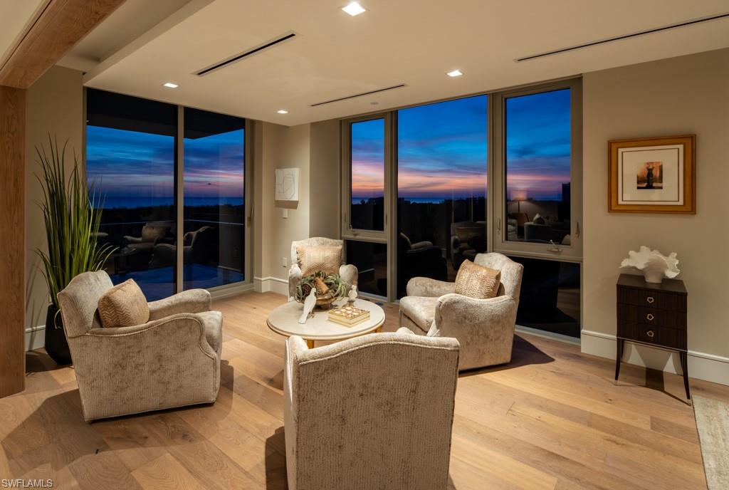 MYSTIQUE - Residential