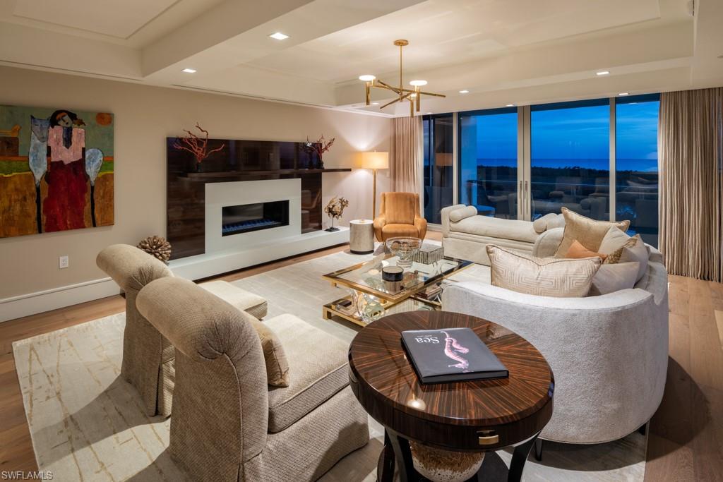 MYSTIQUE - Residential