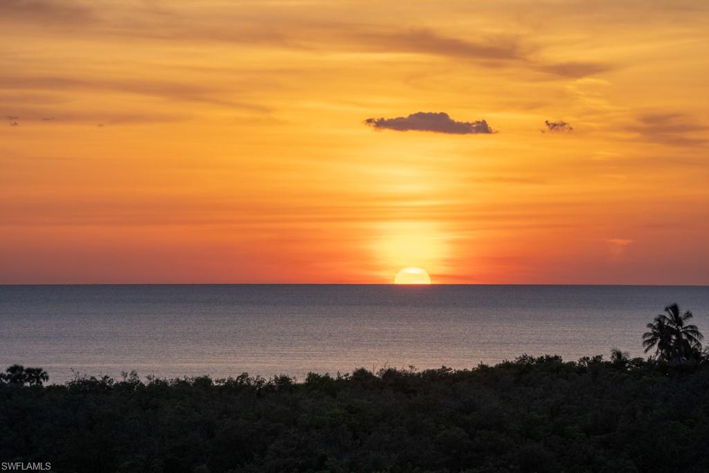 MYSTIQUE - Residential