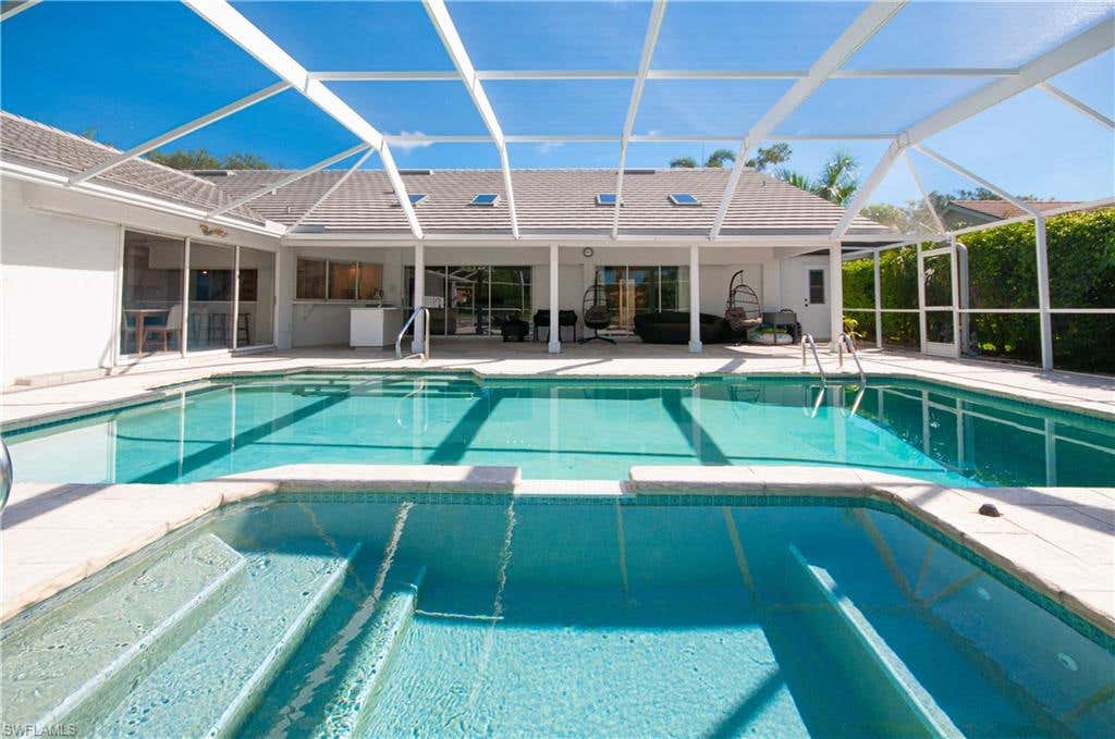 Photo of 559 Henley DR, NAPLES, FL 34104 (MLS # 226023321)