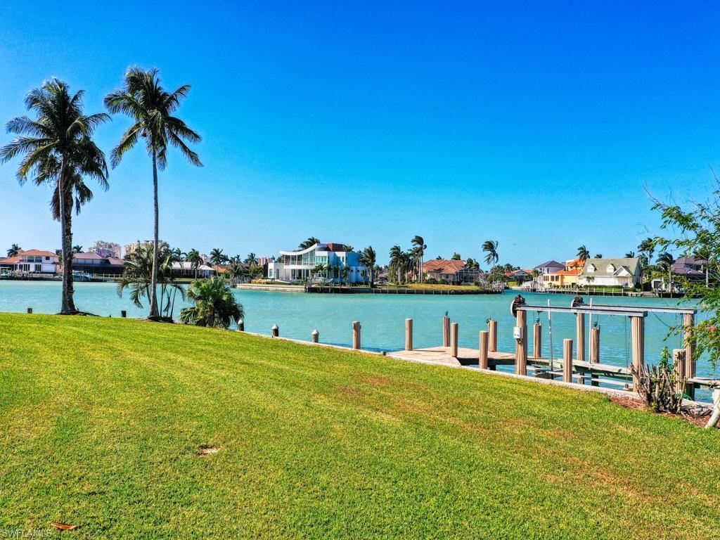 MARCO ISLAND - Residential
