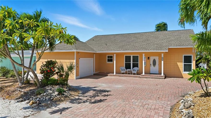 Coastal living meets island convenience in this beautifully updated 3-bedroom, 3-bath gulf-access home in the heart of mid-island Fort Myers Beach. Nestled beside the historic Mound House, this property offers direct Gulf boating access, incredible biking opportunities, and quick access to the beach, local restaurants, and shopping. Whether you’re heading out by boat, bike, or foot, this prime location puts the best of Fort Myers Beach right at your fingertips.