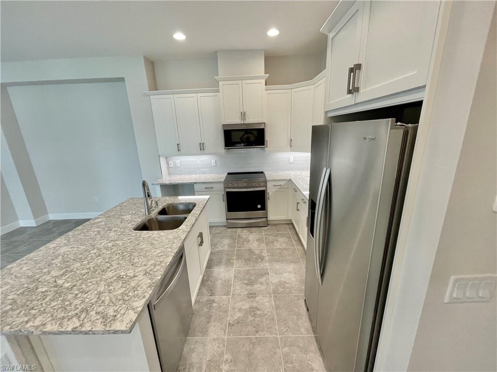 ISLES OF COLLIER PRESERVE - Residential Lease