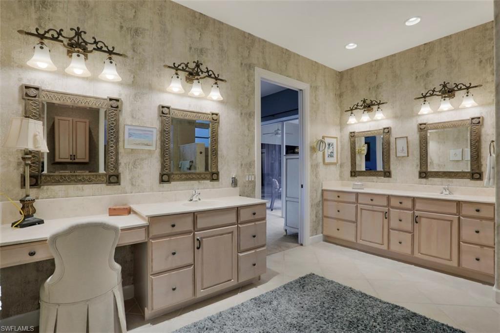 HUNTERS RIDGE - Residential