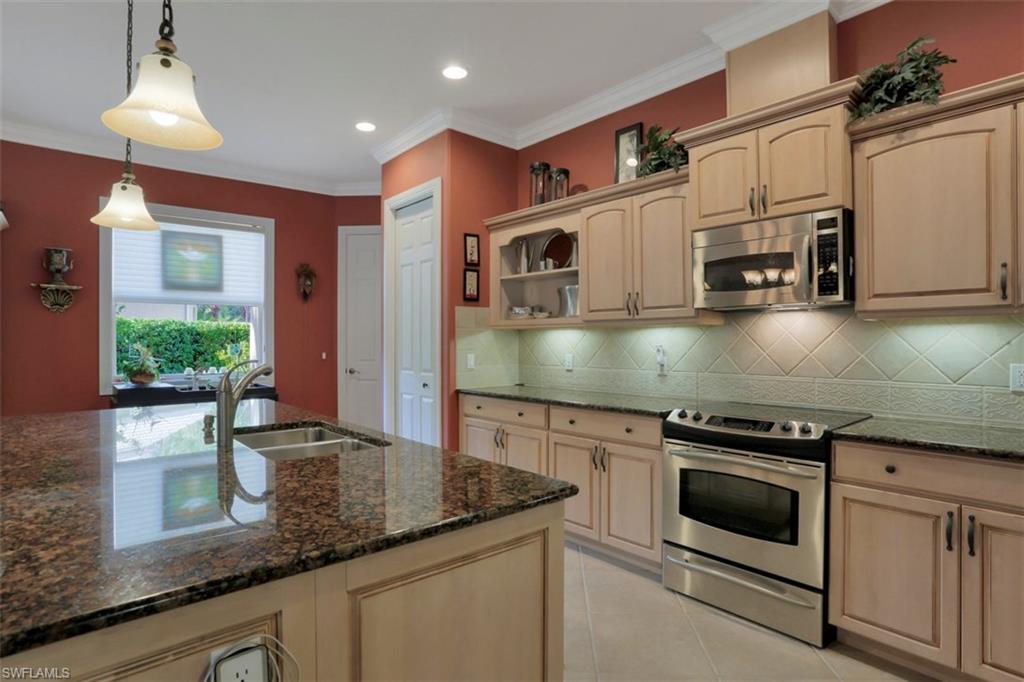 HUNTERS RIDGE - Residential