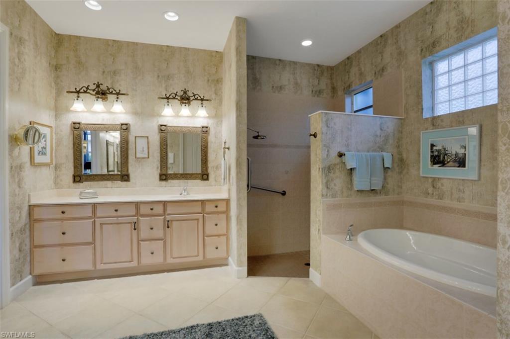 HUNTERS RIDGE - Residential