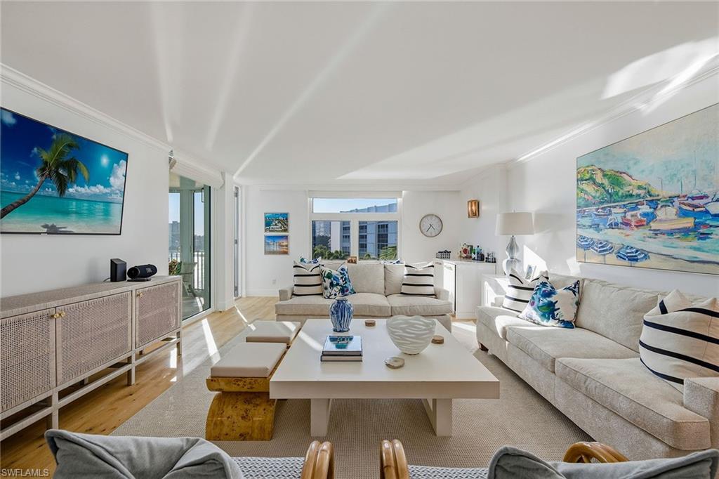 COLONY GARDENS - Residential