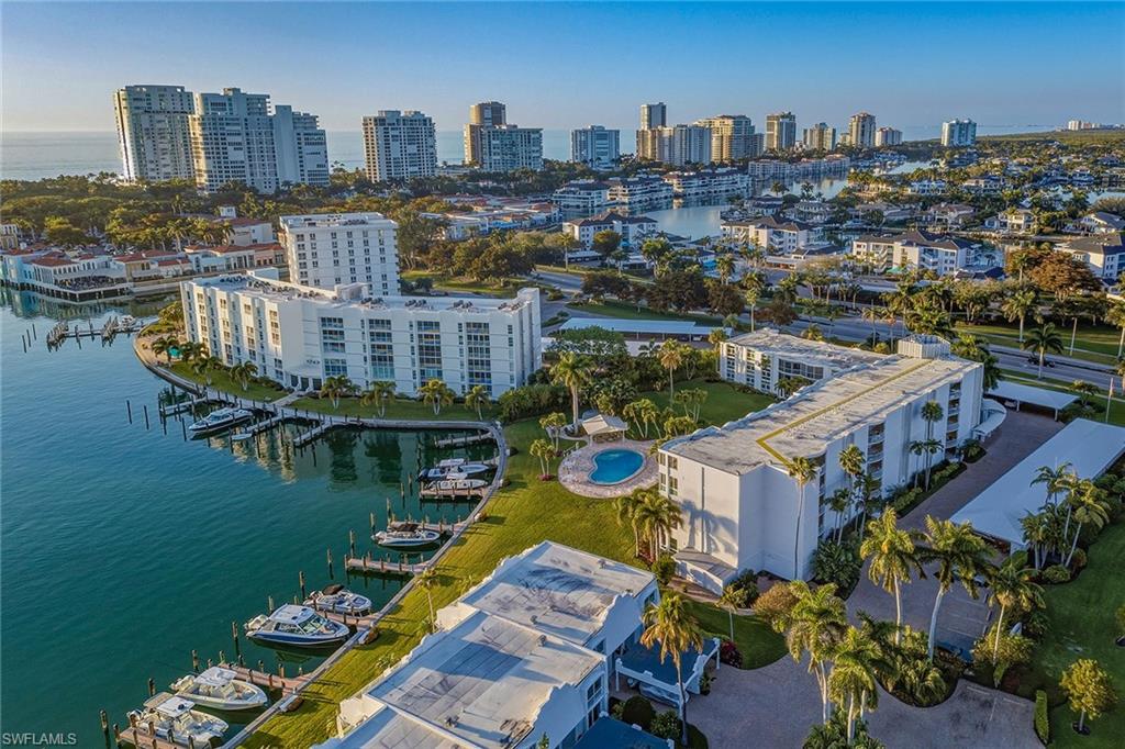 COLONY GARDENS - Residential